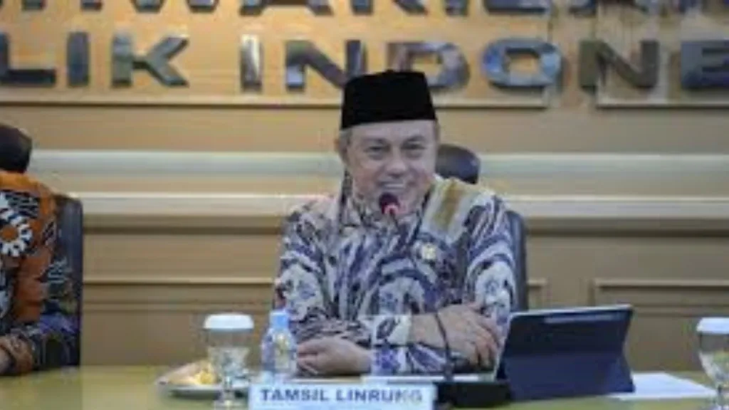 Tamsil Linrung menyampaikan pandangan terkait penguatan regulasi digital dan perlindungan anak, di tengah menguatnya wacana pembatasan akses media sosial bagi remaja serta dorongan verifikasi usia yang lebih ketat di berbagai negara.